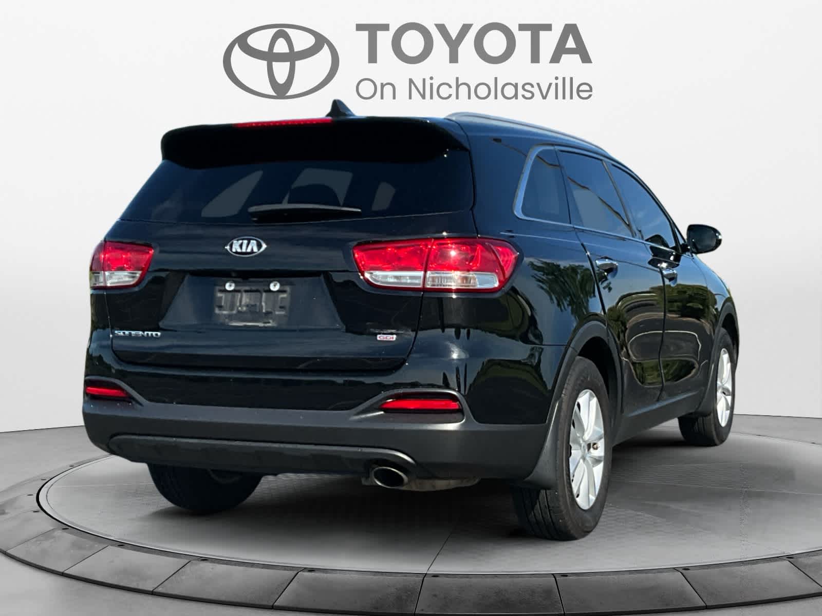 2018 Kia Sorento LX
