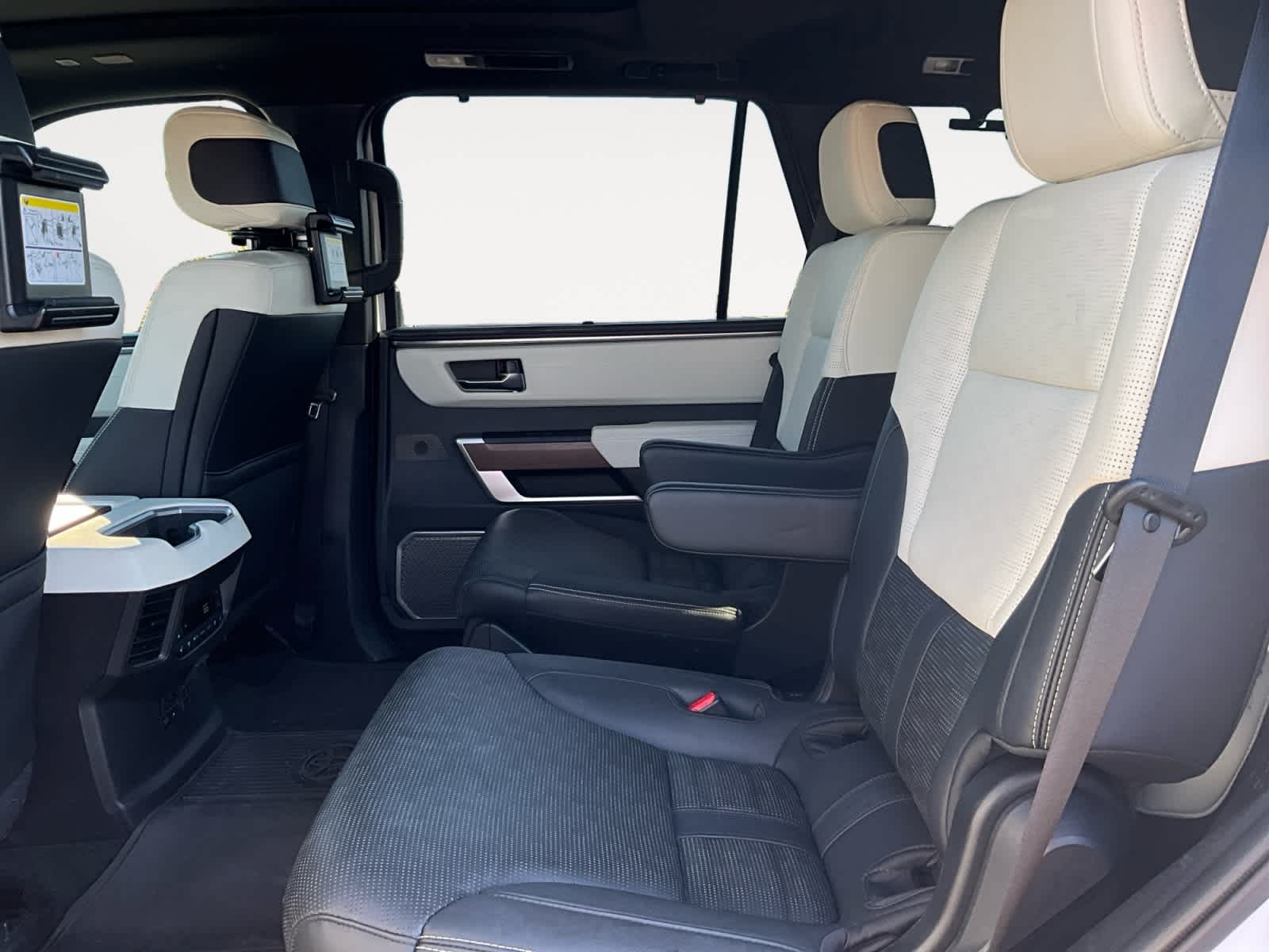 2024 Toyota Sequoia Capstone