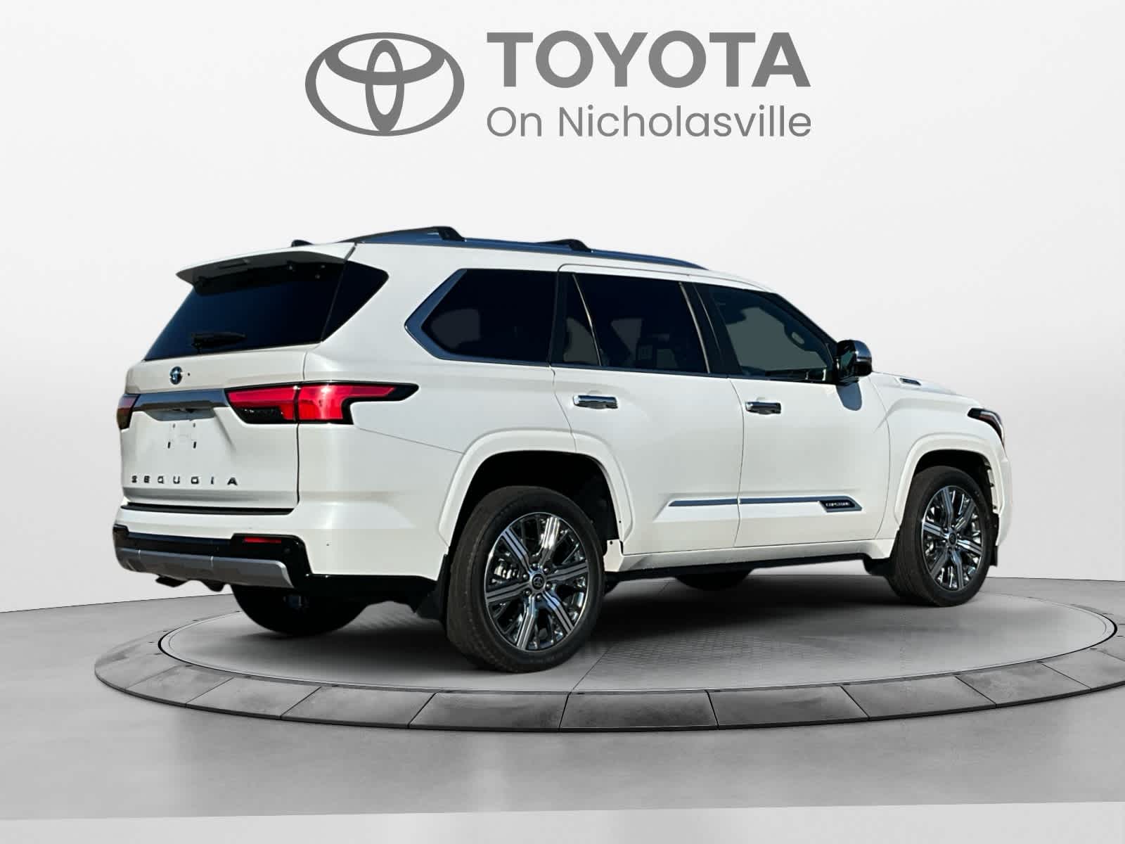 2024 Toyota Sequoia Capstone
