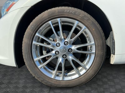 2011 INFINITI G37 Sedan x