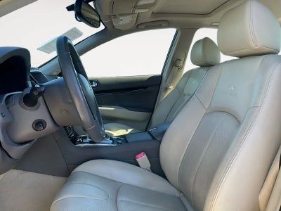 2011 INFINITI G37 Sedan x