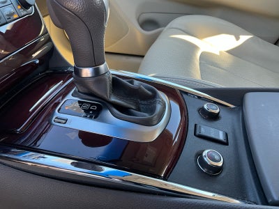 2011 INFINITI G37 Sedan x