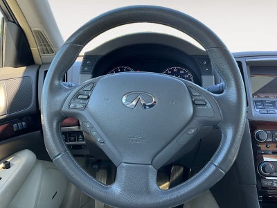 2011 INFINITI G37 Sedan x