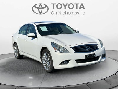 2011 INFINITI G37 Sedan x