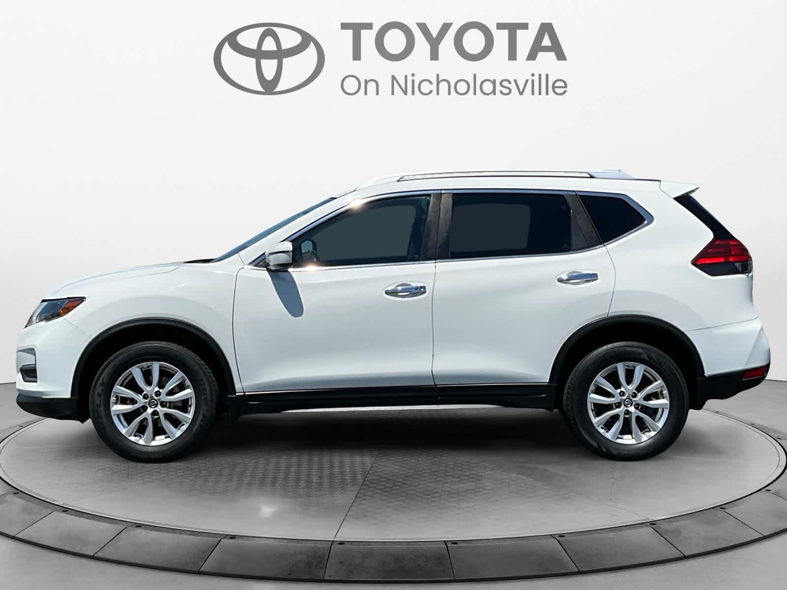 2017 Nissan Rogue SV
