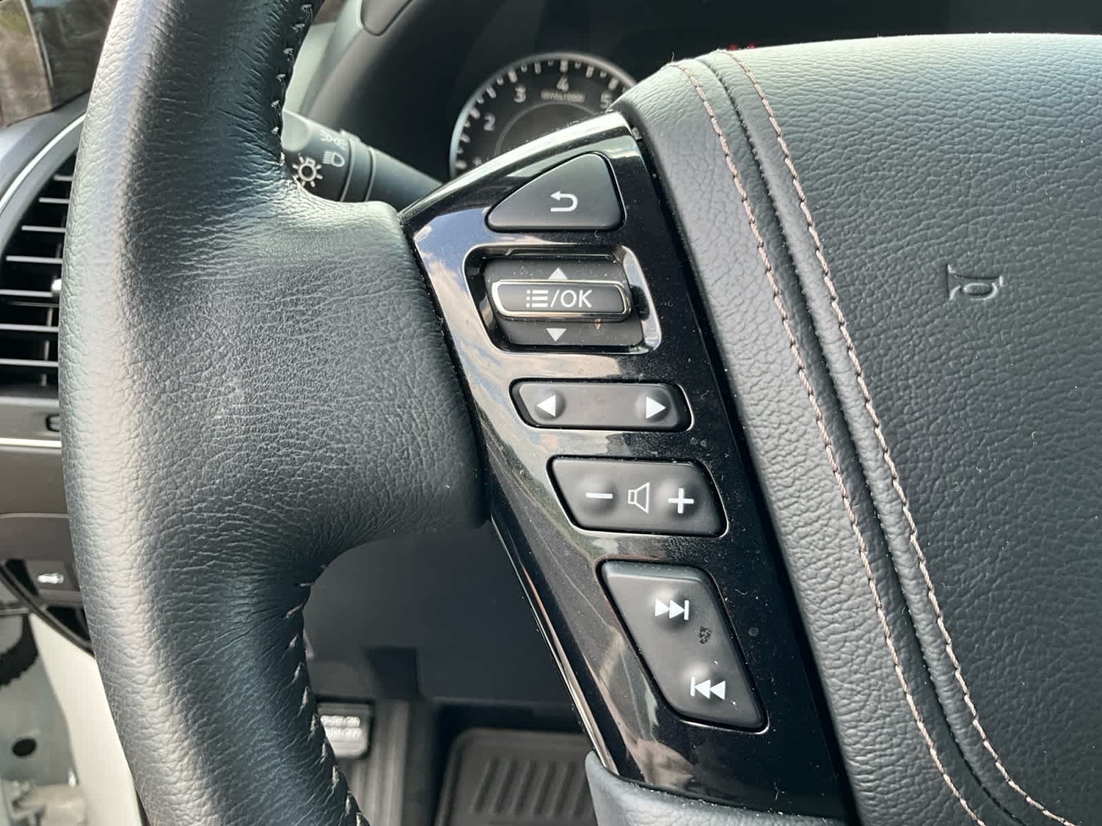 2023 Nissan Armada Platinum
