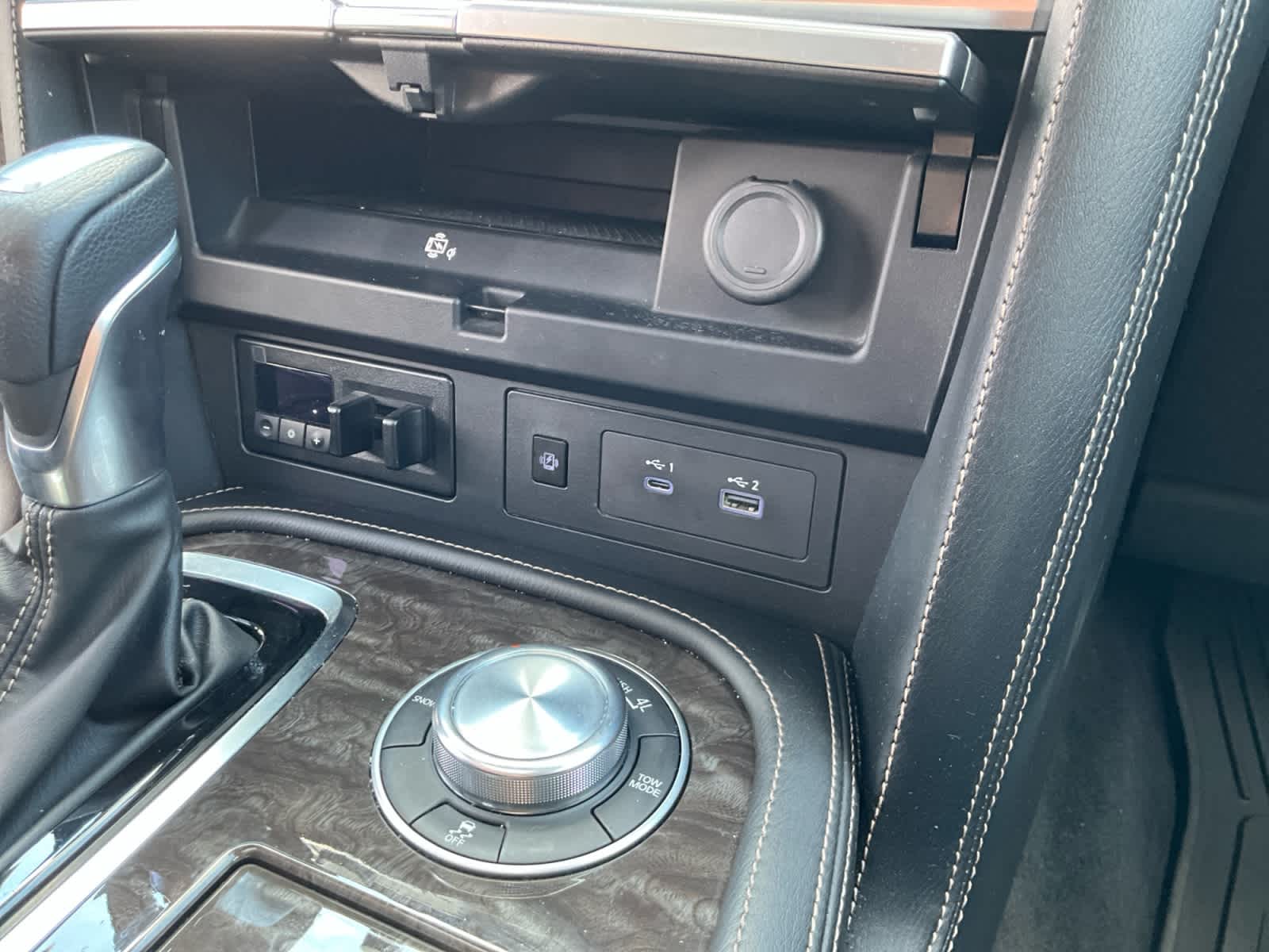 2023 Nissan Armada Platinum