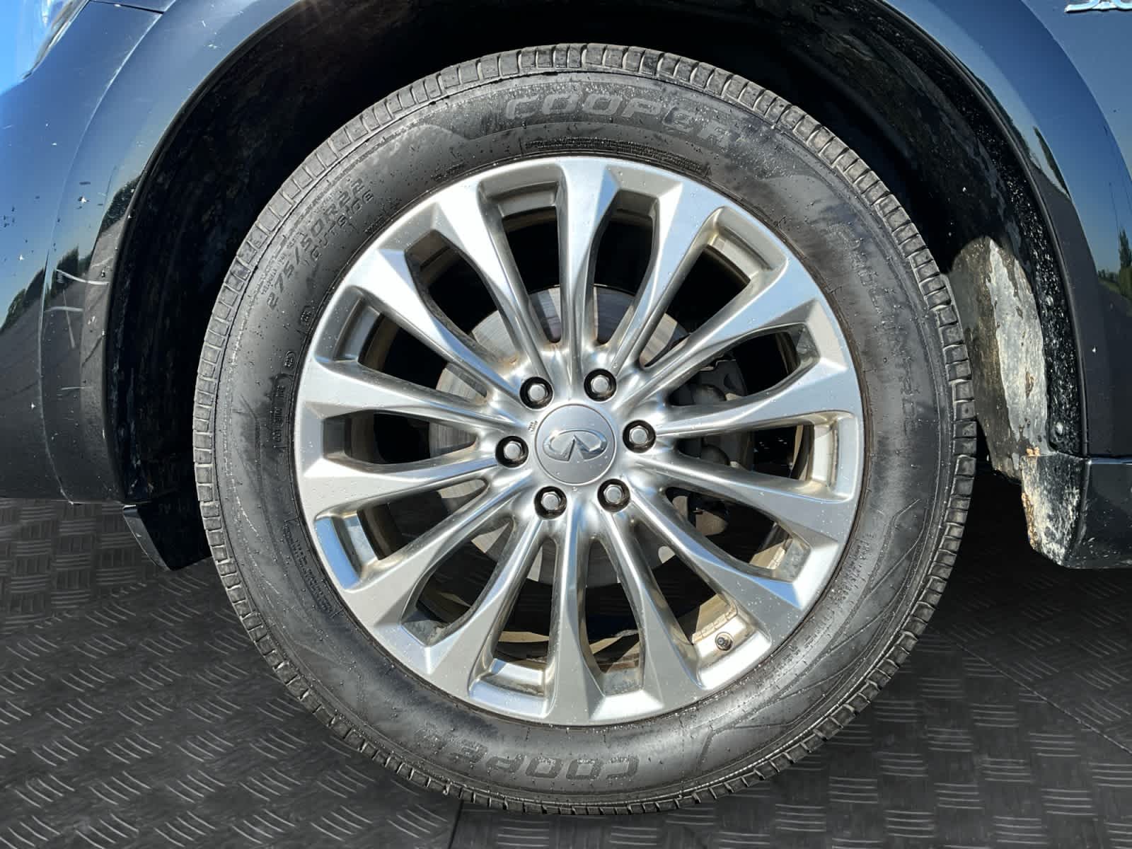 2015 INFINITI QX80 4WD 4dr
