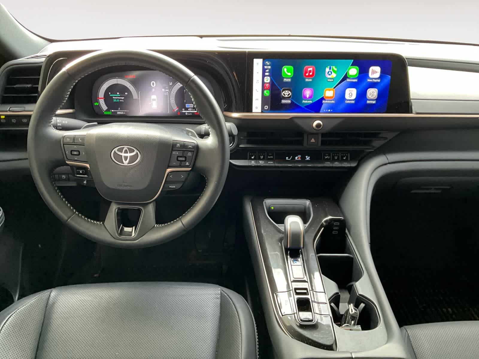 2025 Toyota Crown Signia XLE