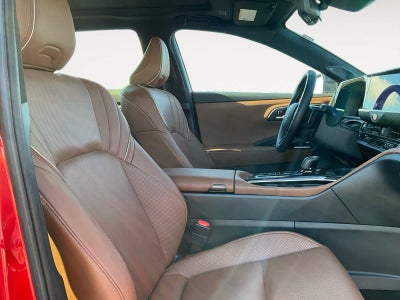 2025 Toyota Crown Signia Limited