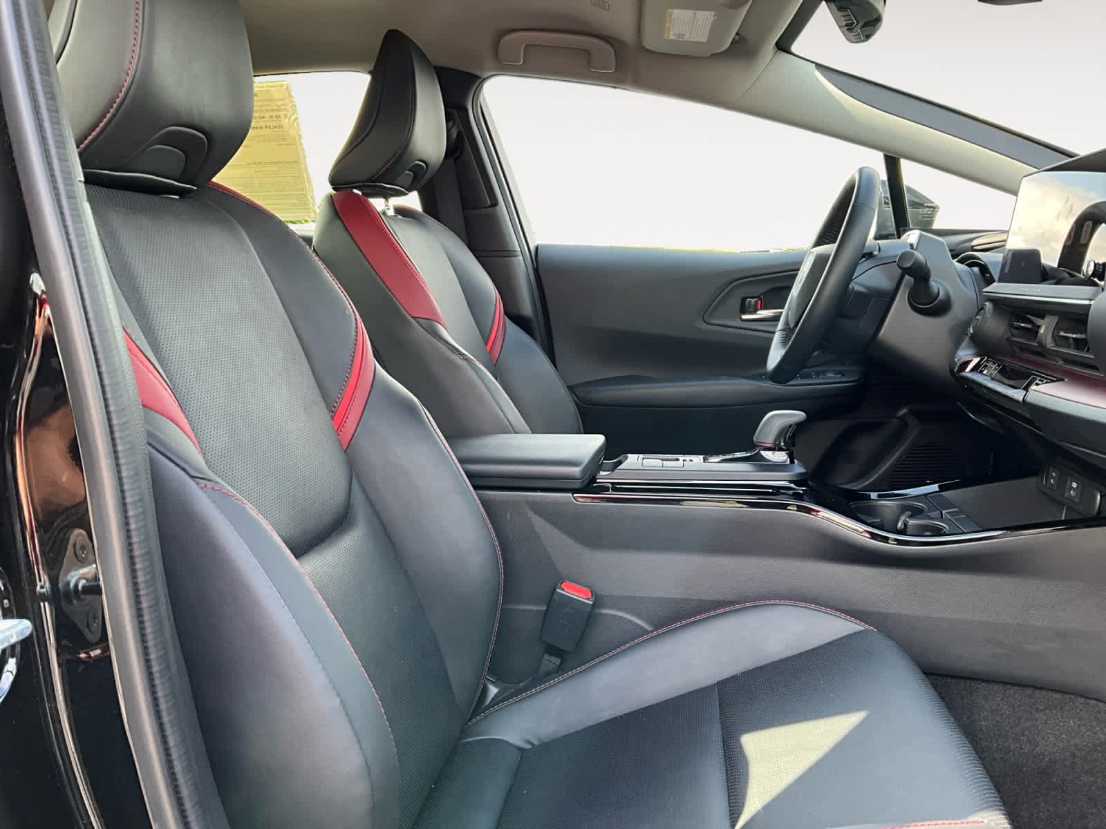 2025 Toyota Prius Plug-In Hybrid XSE Premium