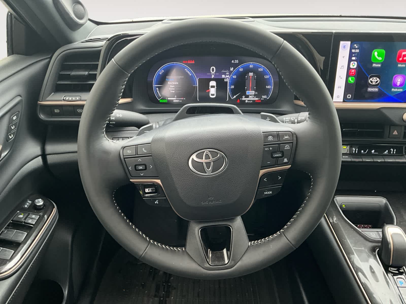 2025 Toyota Crown Platinum
