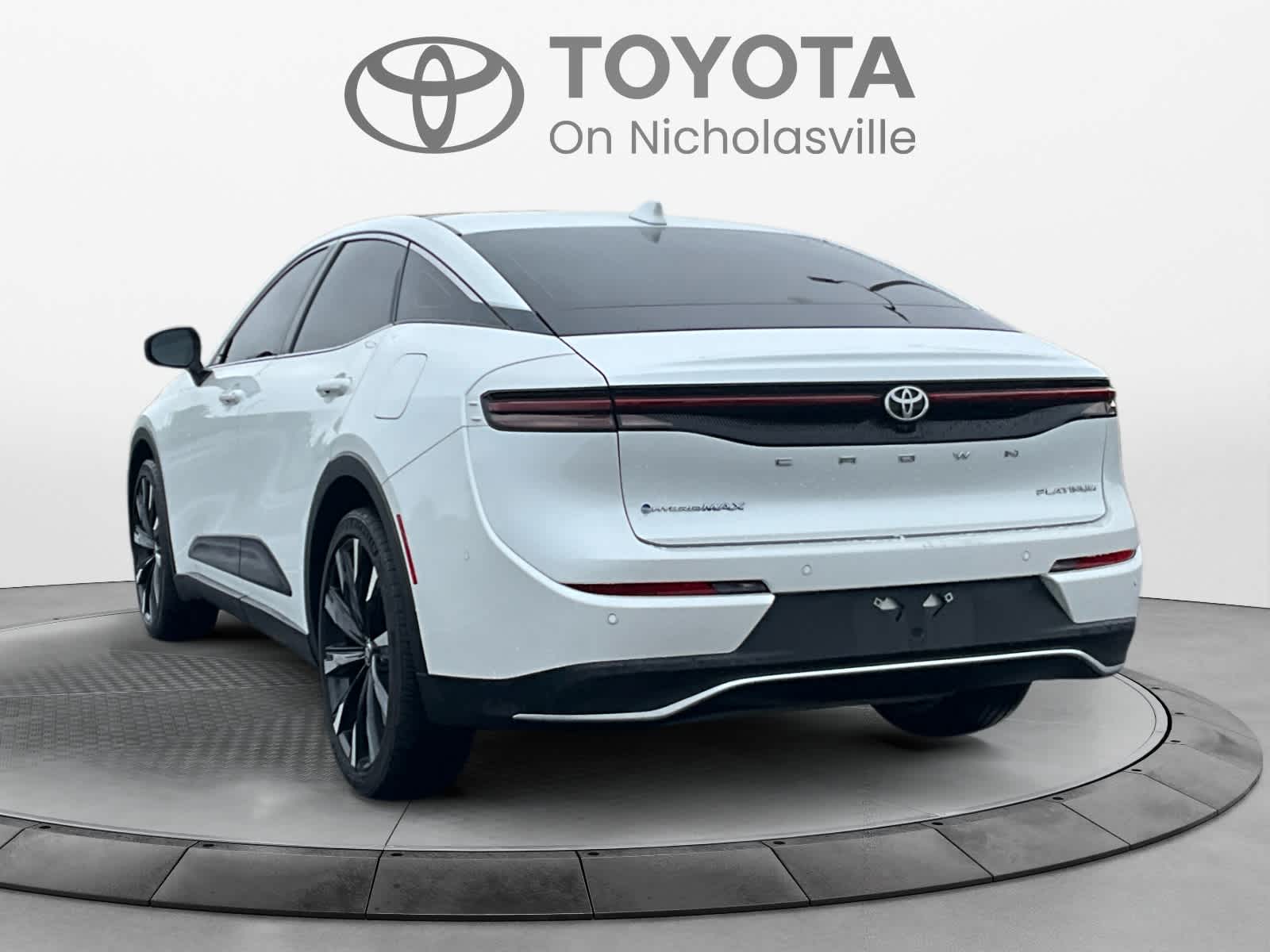 2025 Toyota Crown Platinum