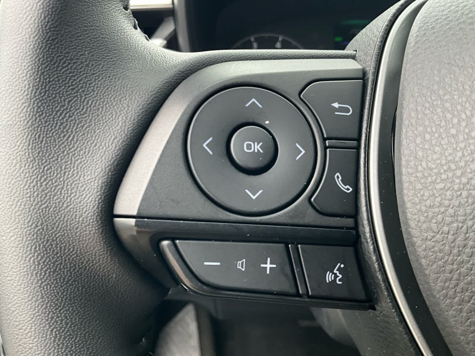2025 Toyota Corolla Hybrid SE