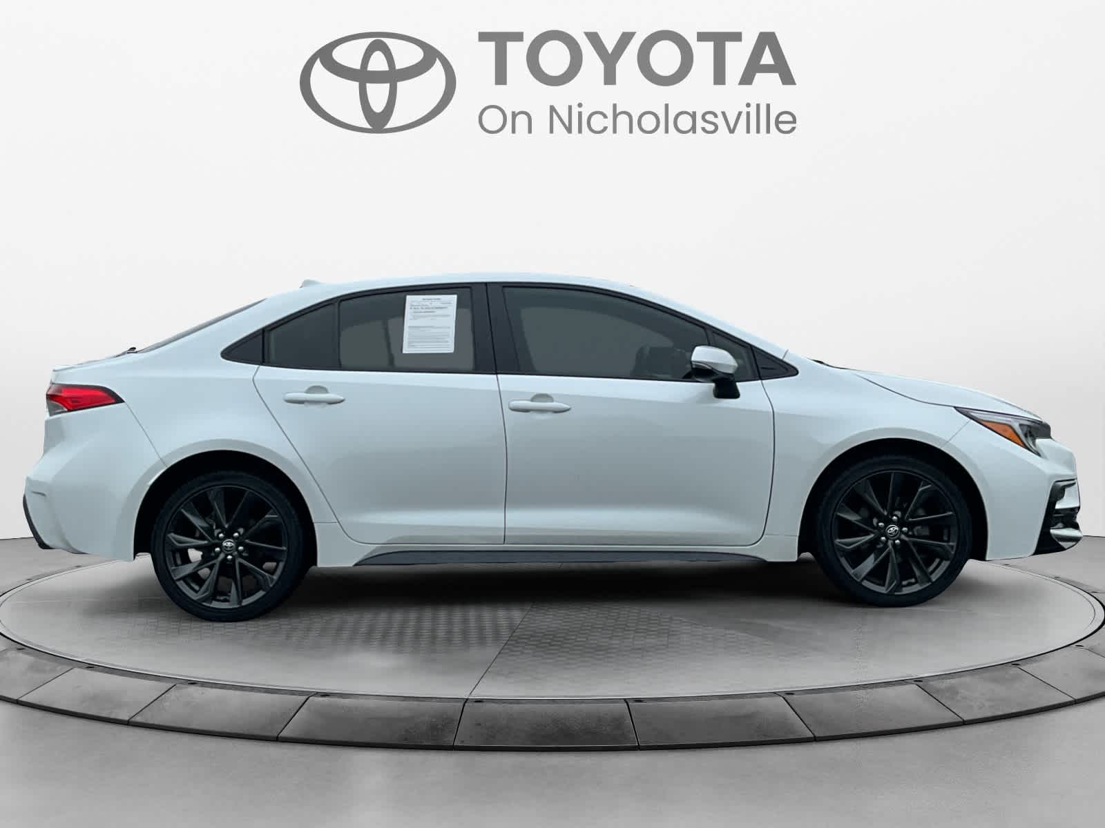 2025 Toyota Corolla Hybrid SE