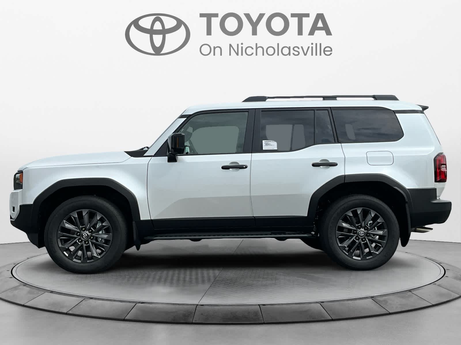 2027 Toyota Land Cruiser 4WD (Natl)