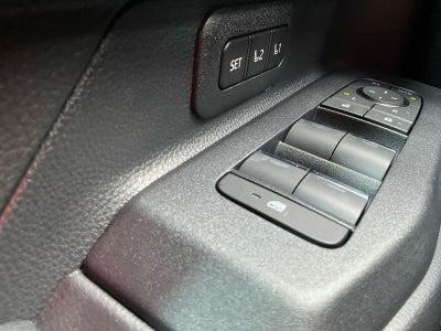 2027 Toyota Land Cruiser 4WD (Natl)