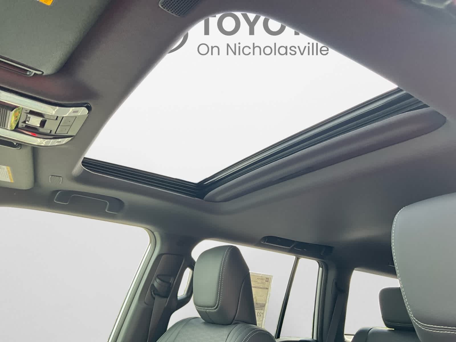 2027 Toyota Land Cruiser 4WD (Natl)