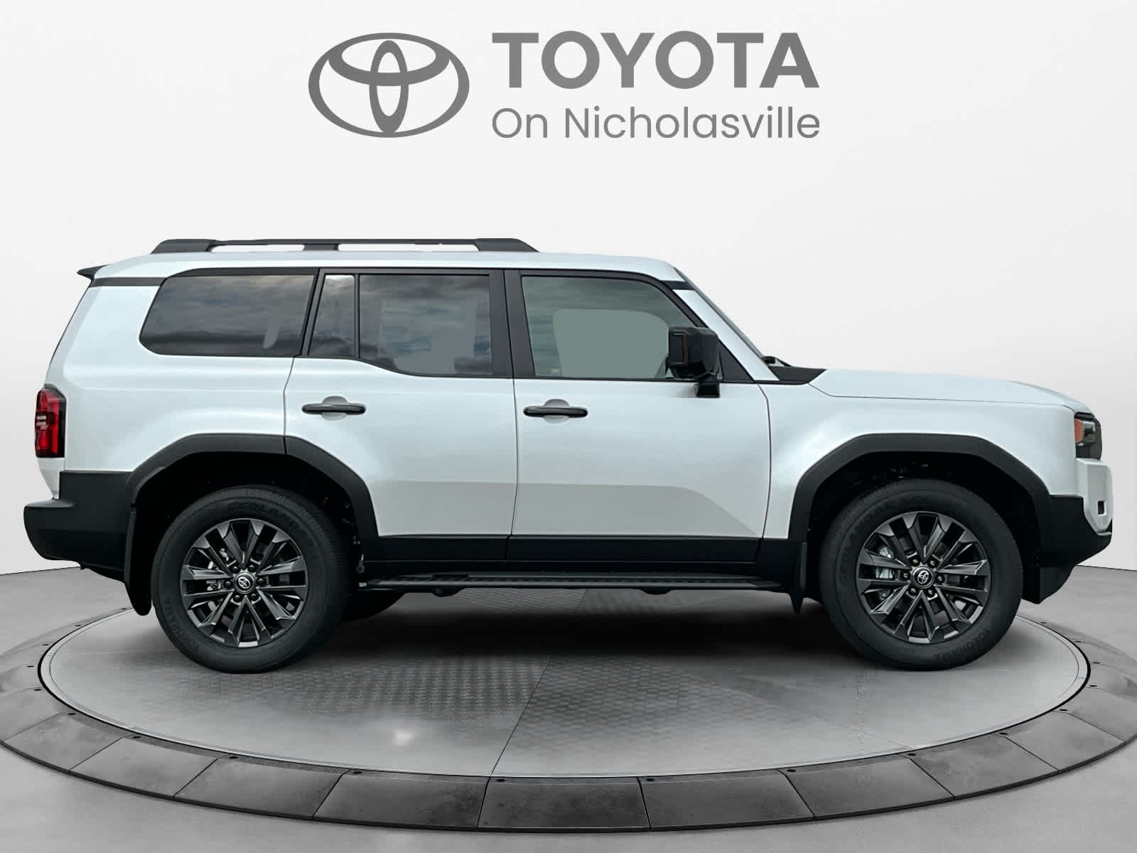 2027 Toyota Land Cruiser 4WD (Natl)
