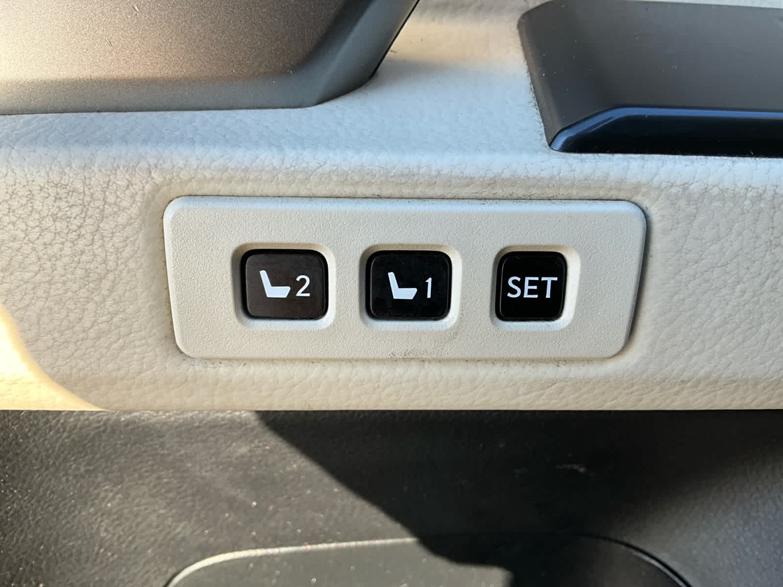 2023 Lexus GX Premium