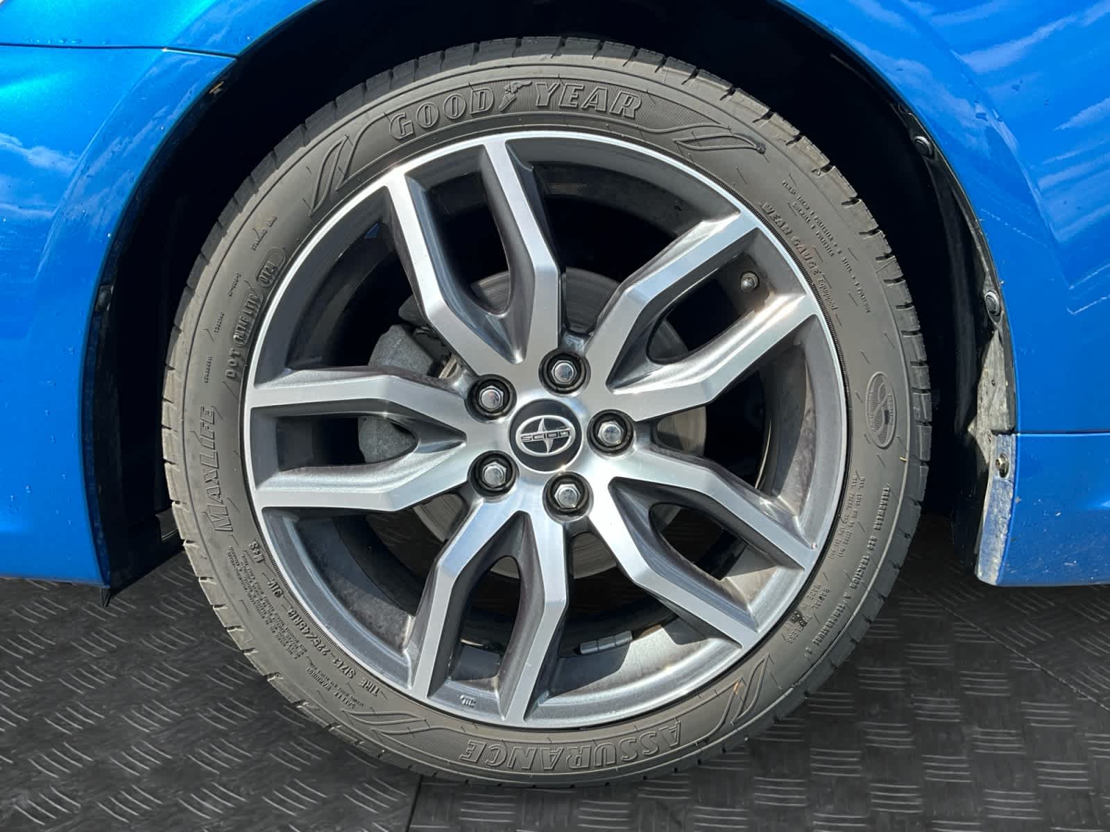 2015 Scion tC 2dr HB Auto (Natl)