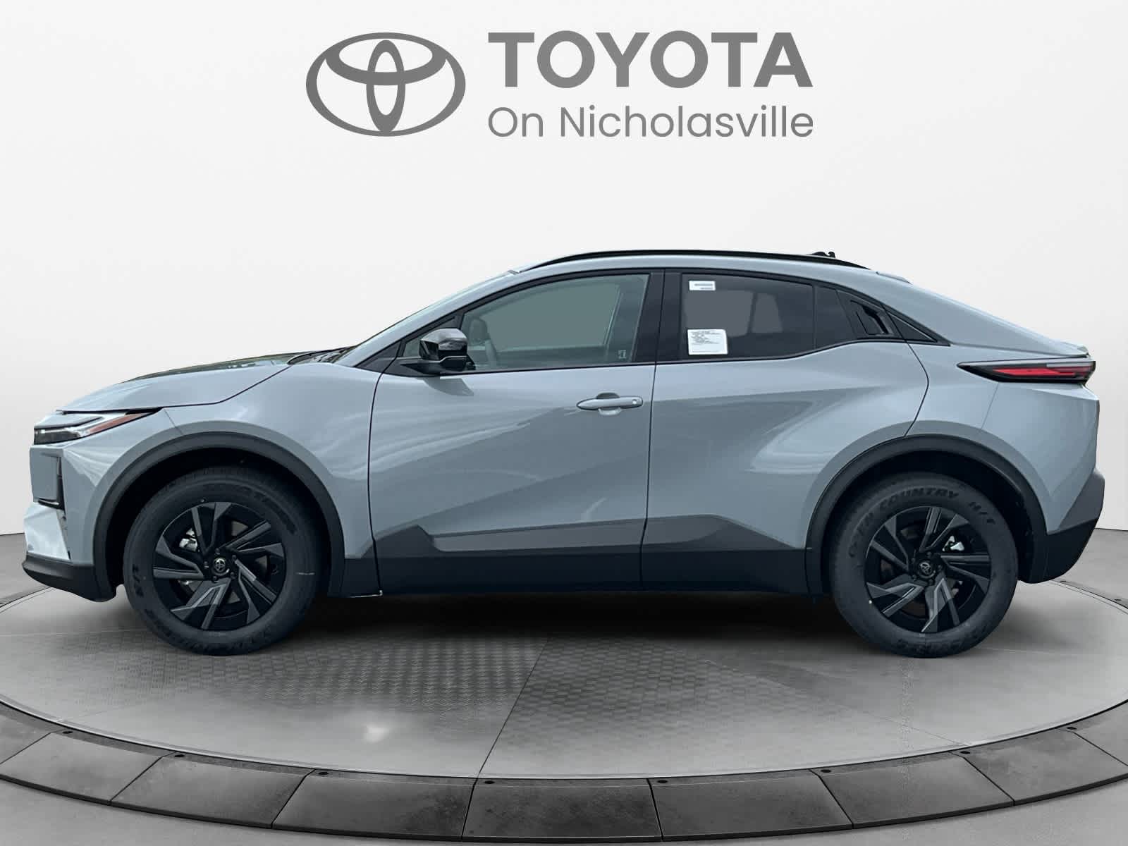 2026 Toyota C-HR SE