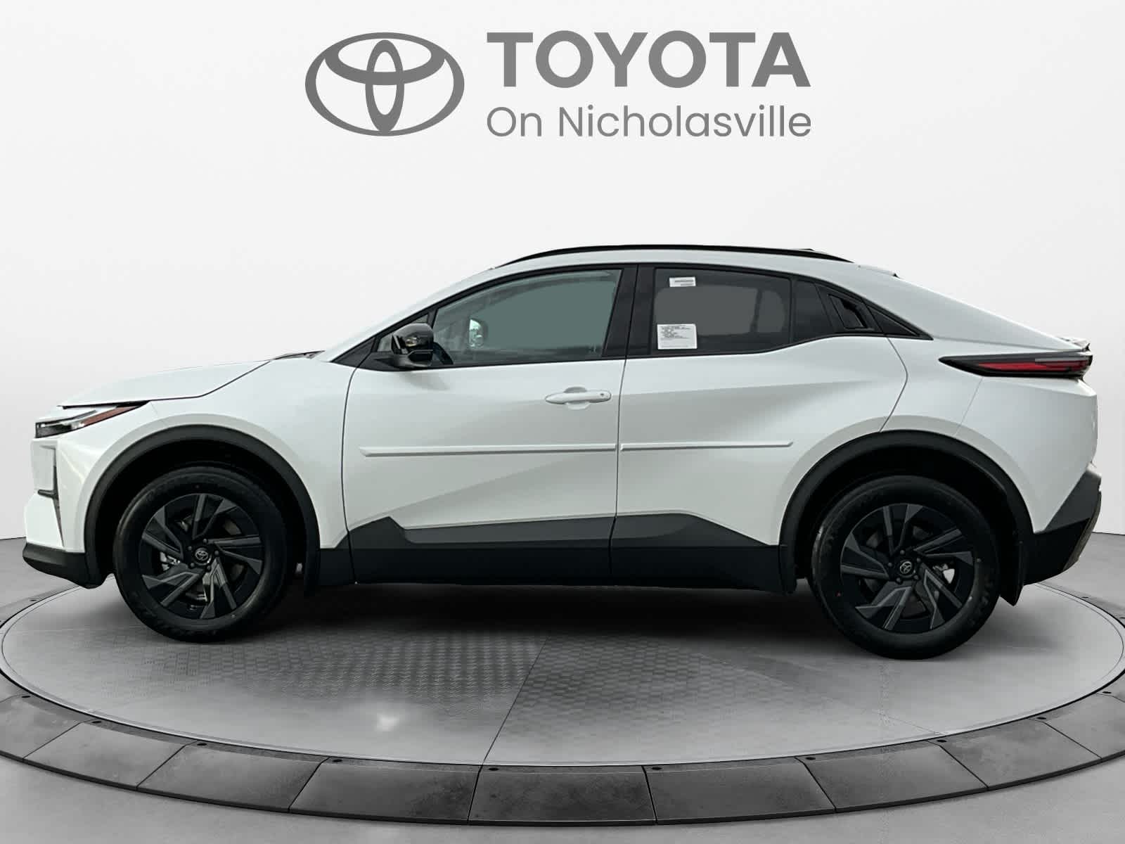 2026 Toyota C-HR SE