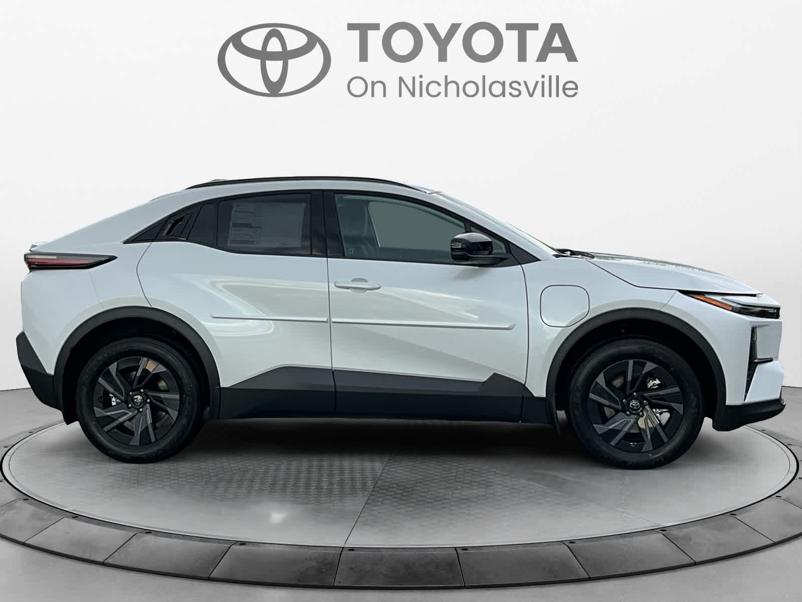 2026 Toyota C-HR SE