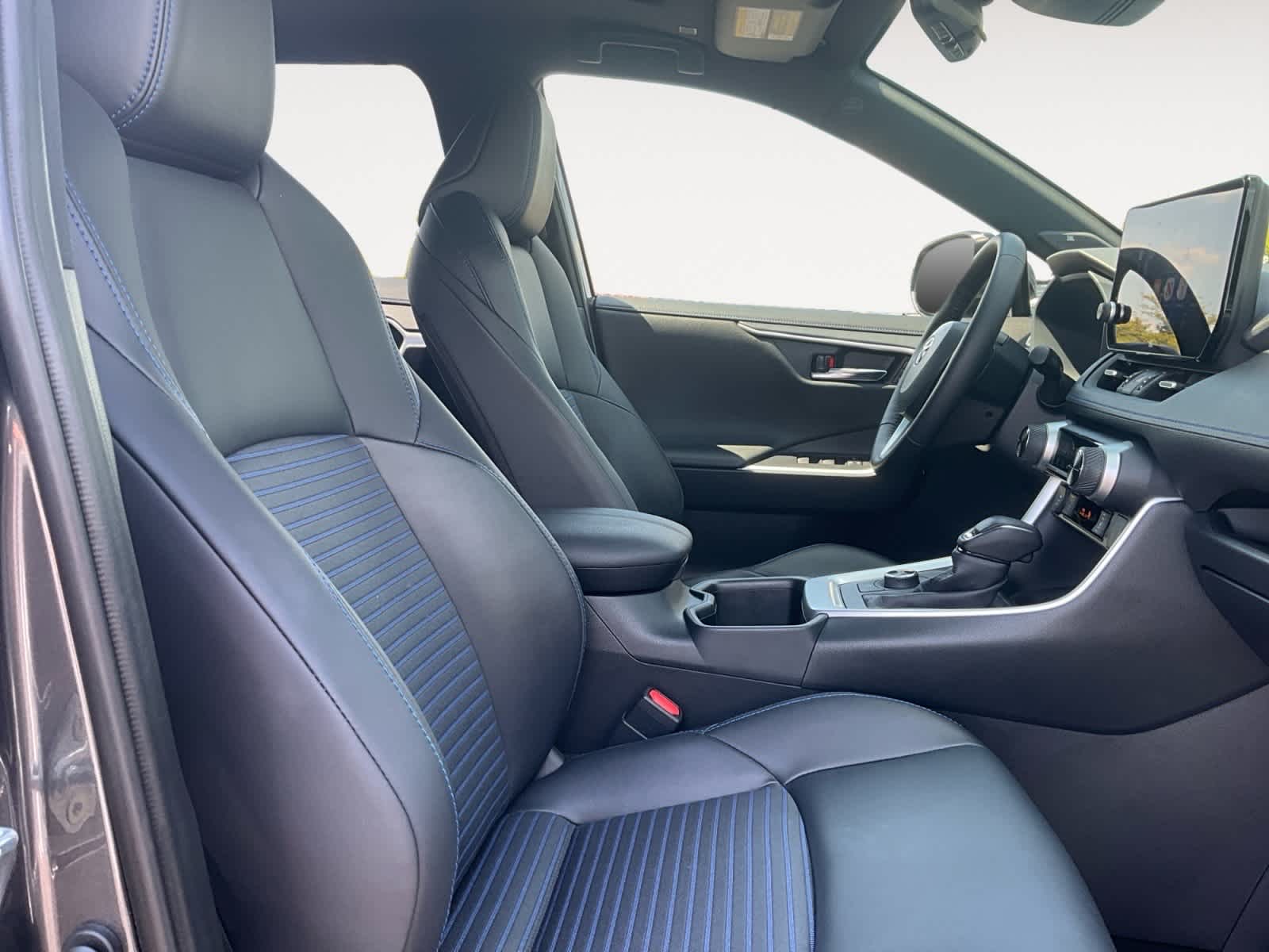 2025 Toyota RAV4 Hybrid XSE