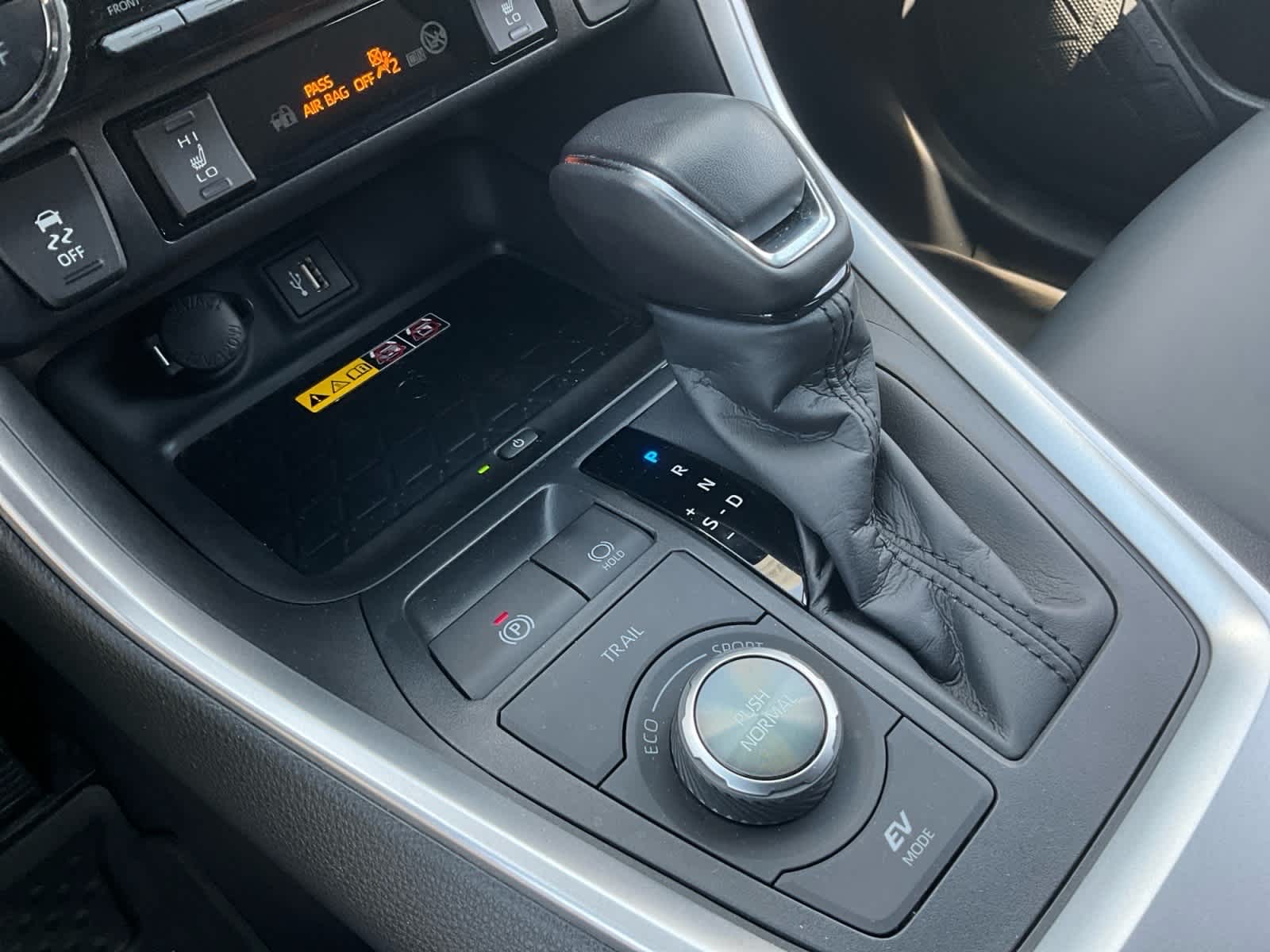 2025 Toyota RAV4 Hybrid XSE