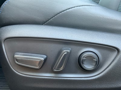 2025 Toyota RAV4 Hybrid XSE