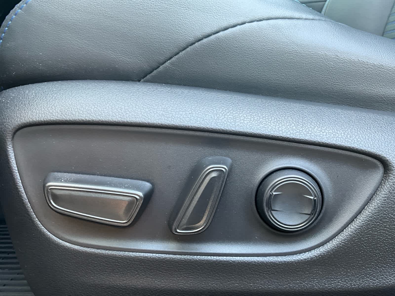 2025 Toyota RAV4 Hybrid XSE