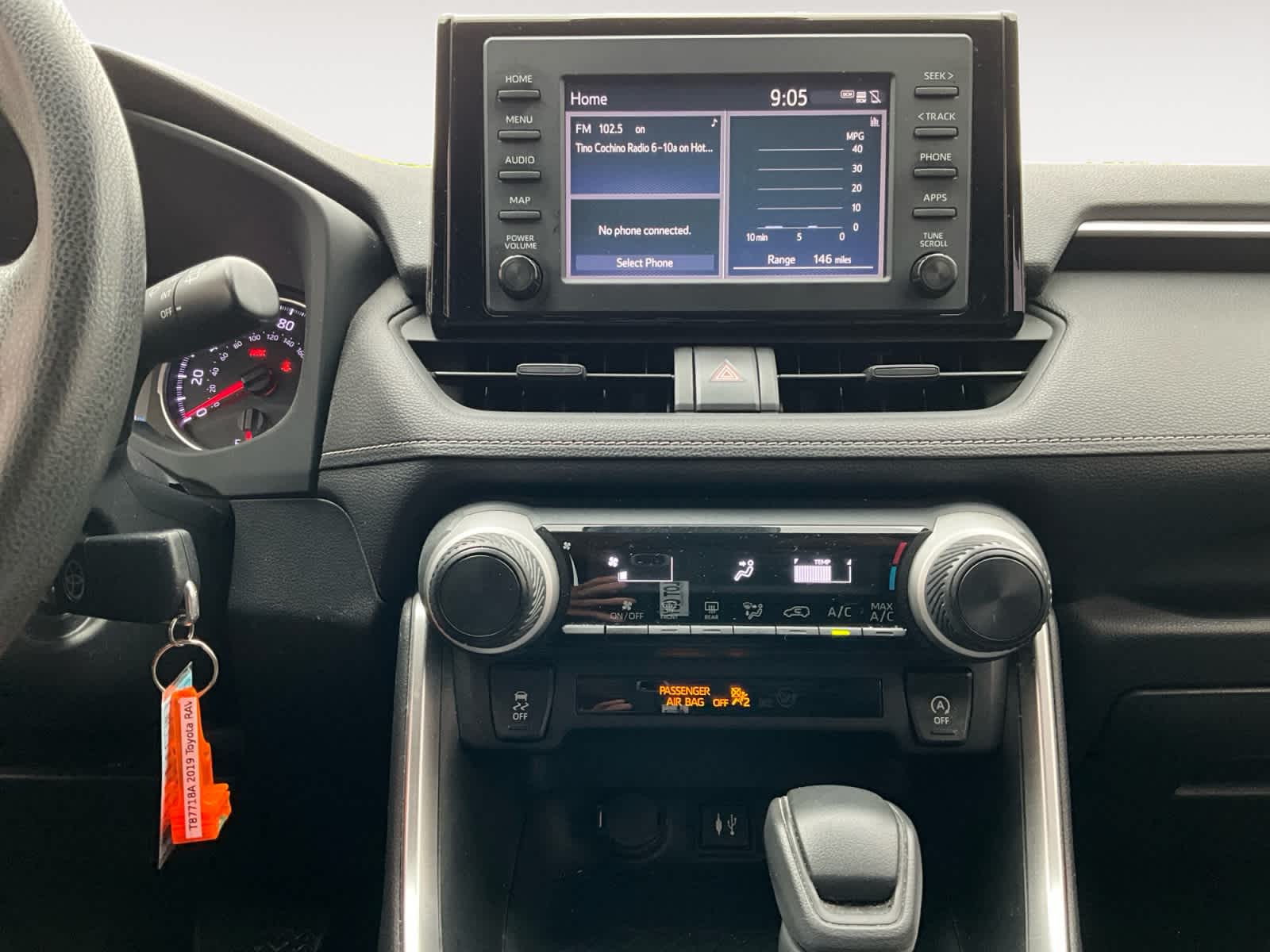 2019 Toyota RAV4 LE