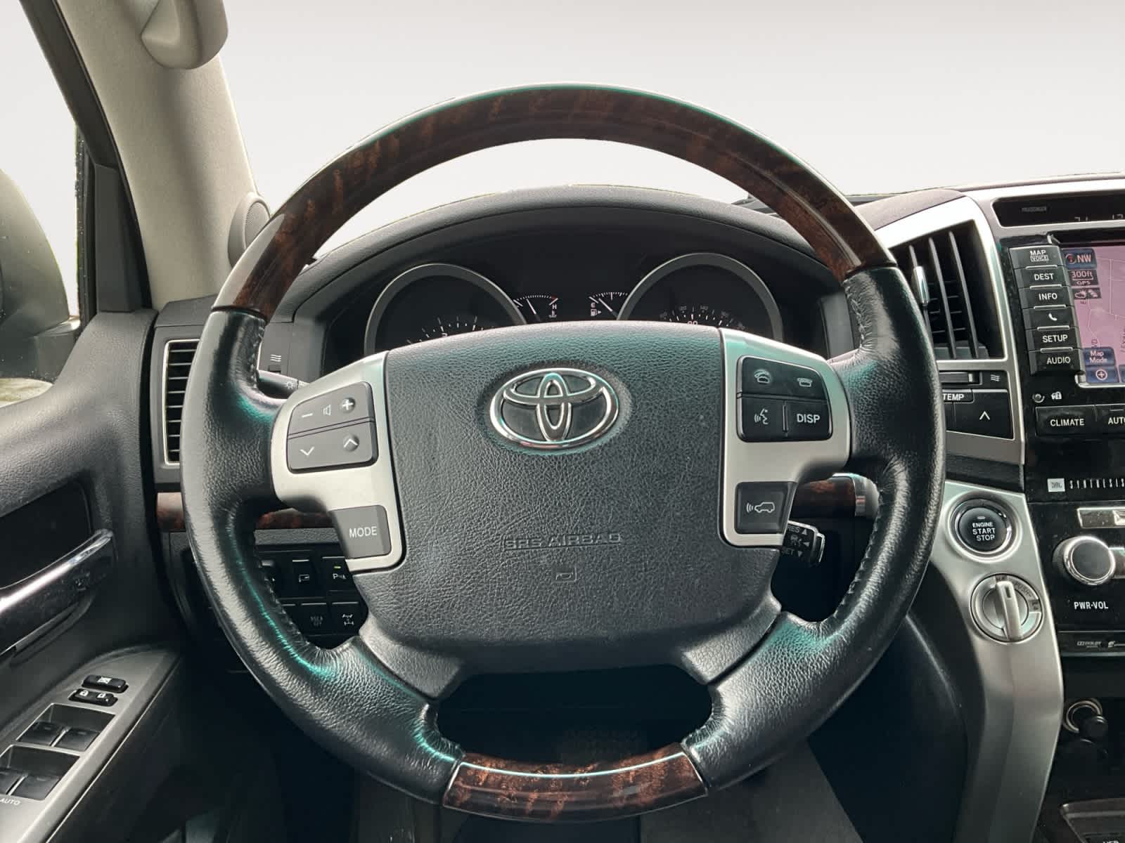 2013 Toyota Land Cruiser 4dr 4WD (Natl)