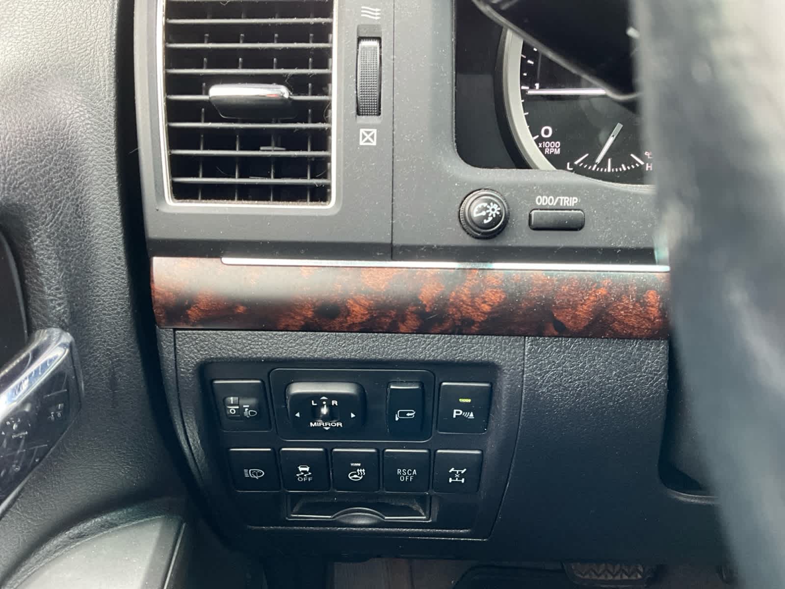 2013 Toyota Land Cruiser 4dr 4WD (Natl)
