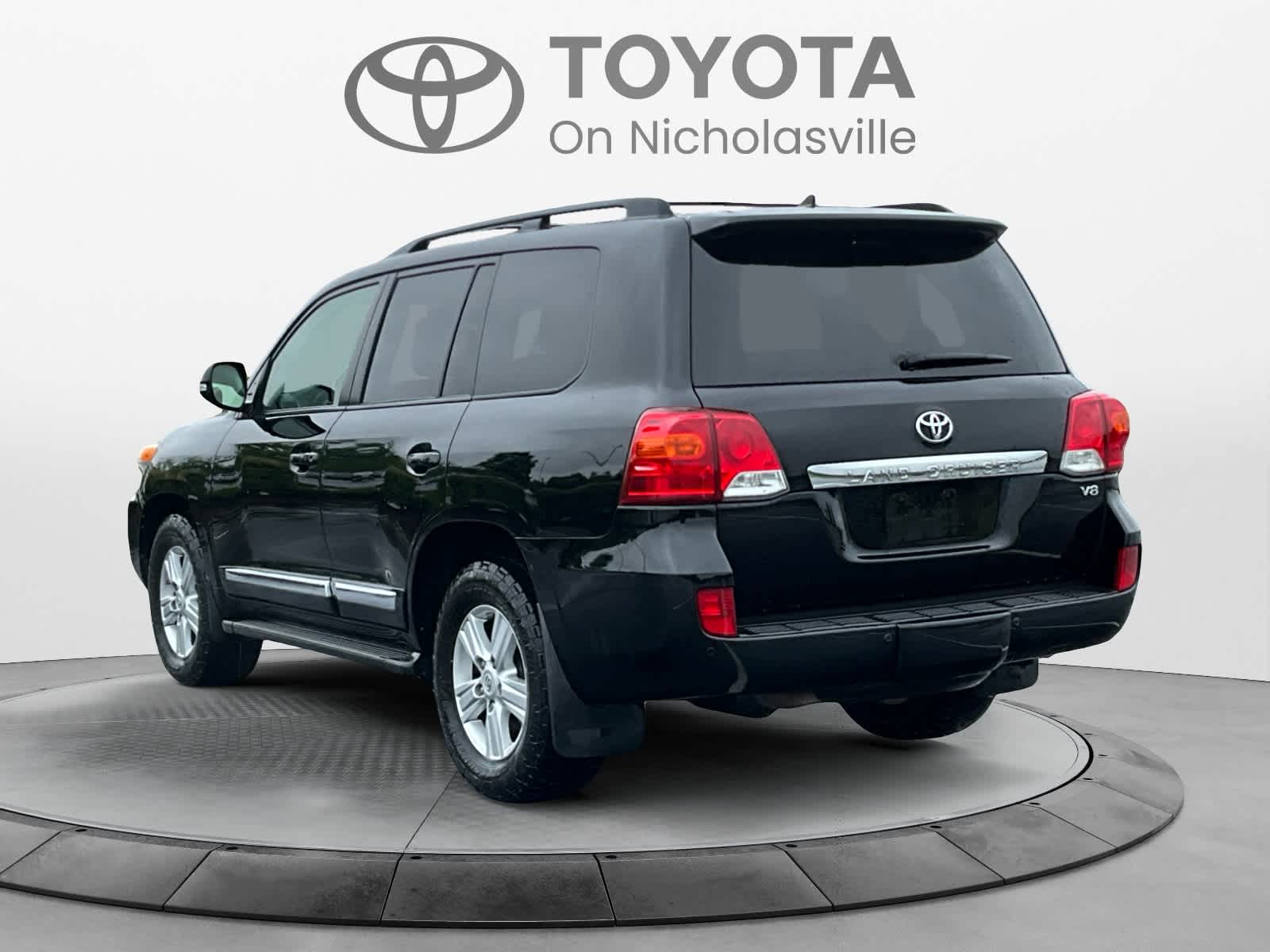 2013 Toyota Land Cruiser 4dr 4WD (Natl)