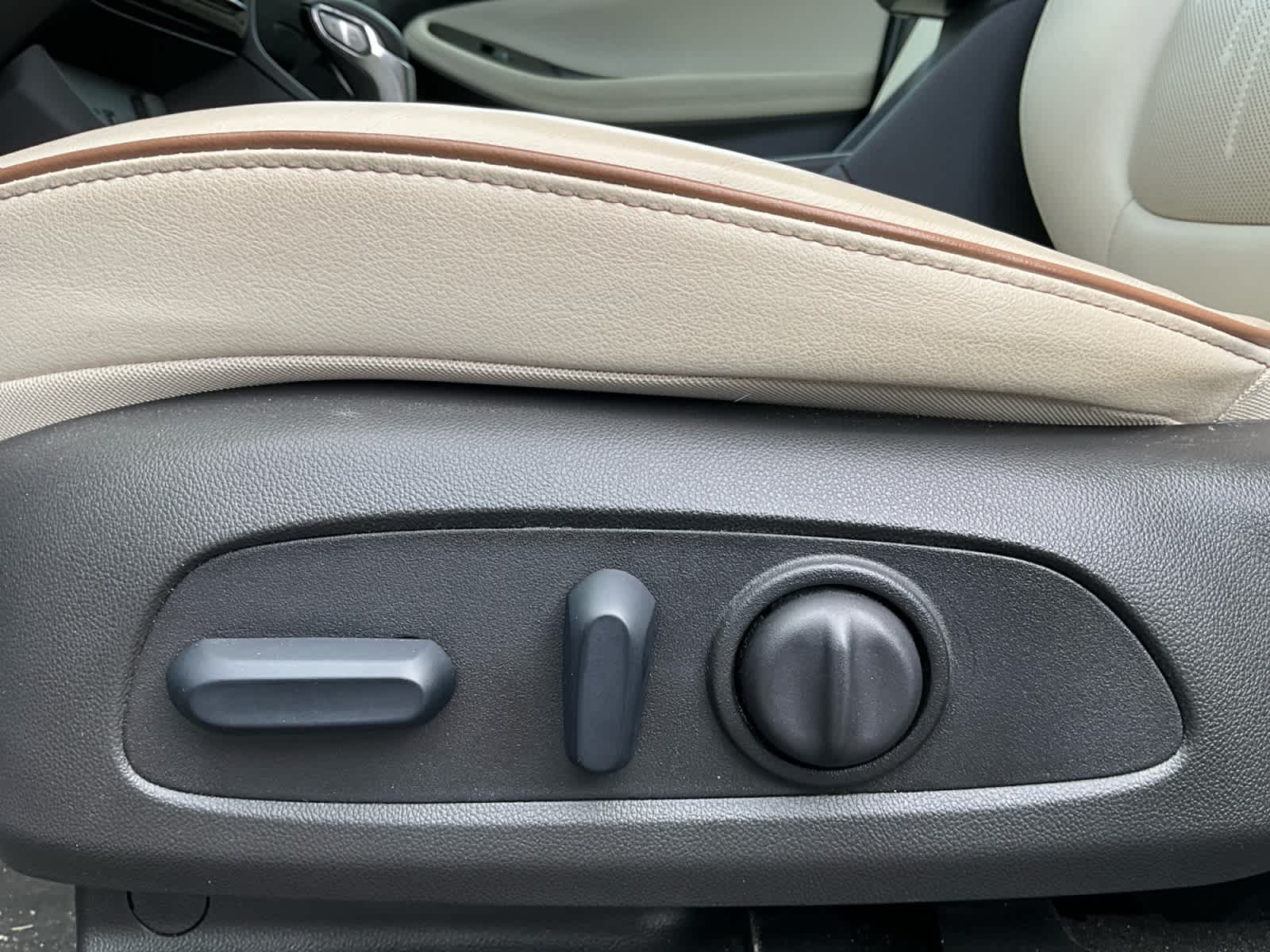 2025 Buick Encore GX Avenir