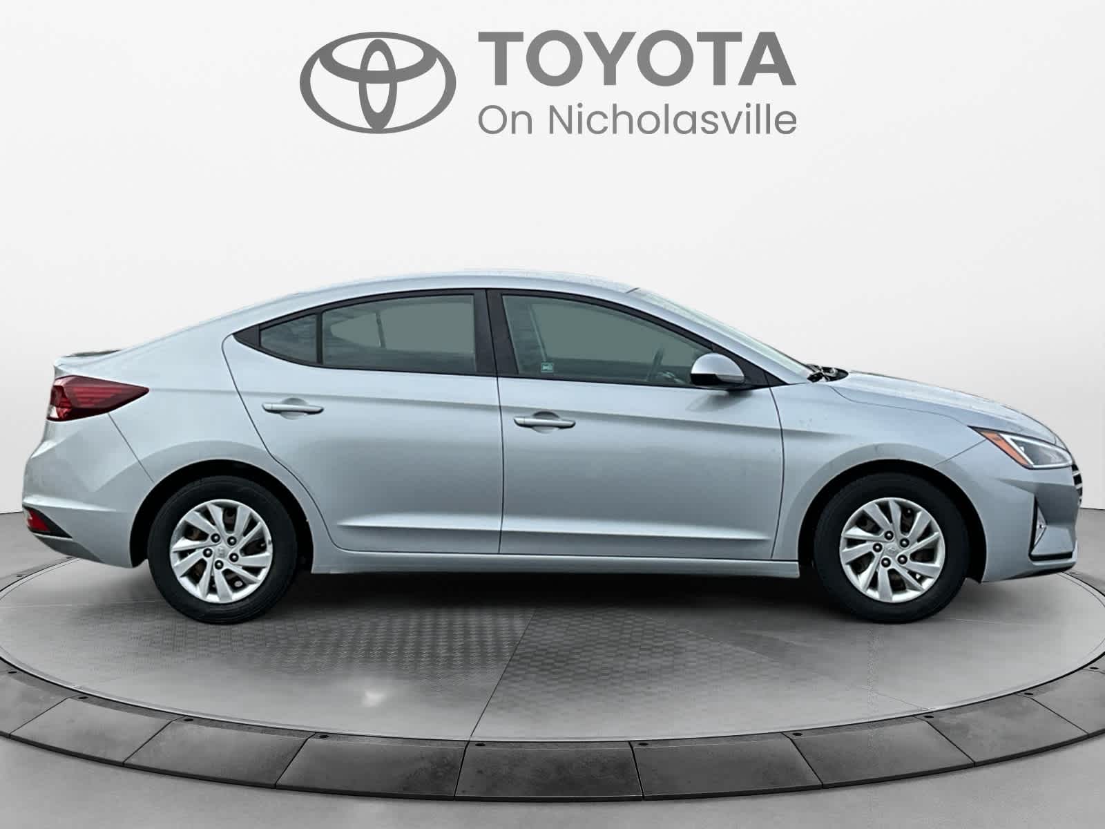 2020 Hyundai Elantra SE