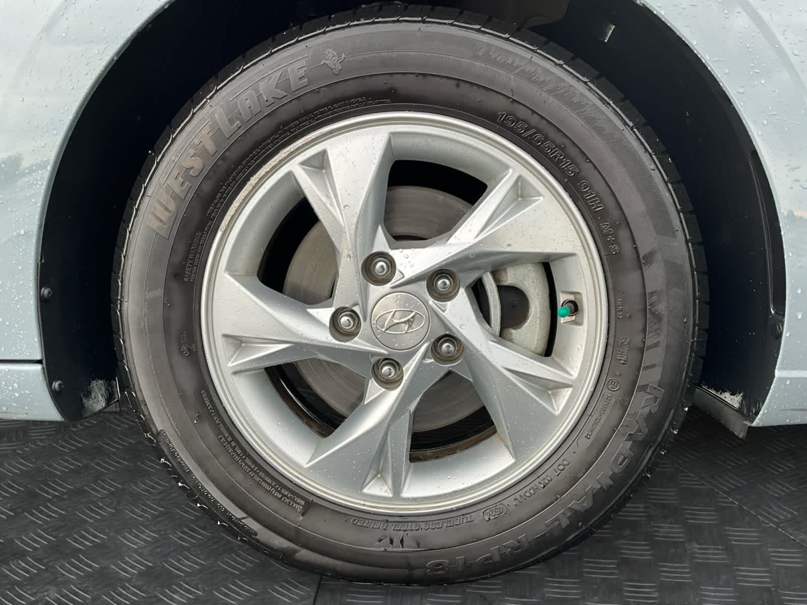2022 Hyundai Elantra SE