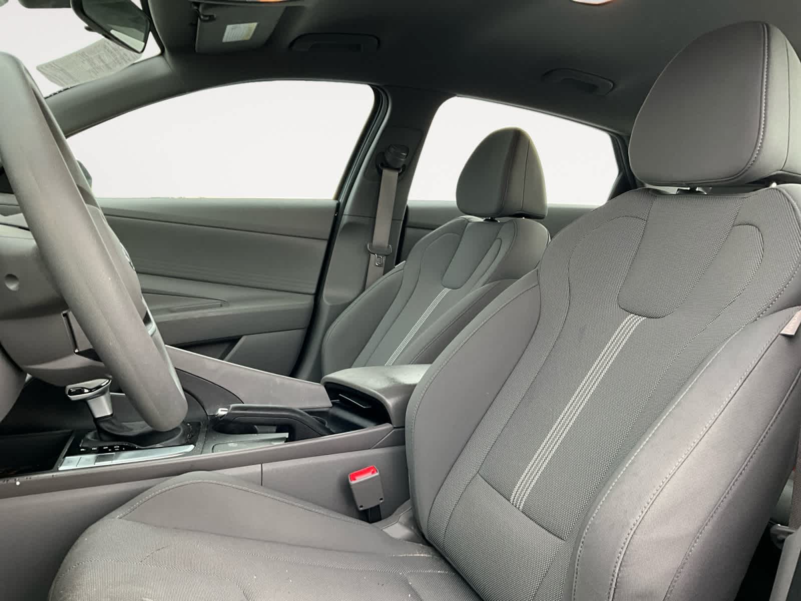 2022 Hyundai Elantra SE