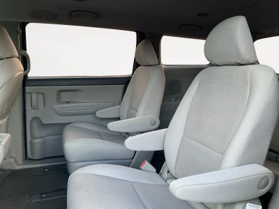 2017 Kia Sedona L