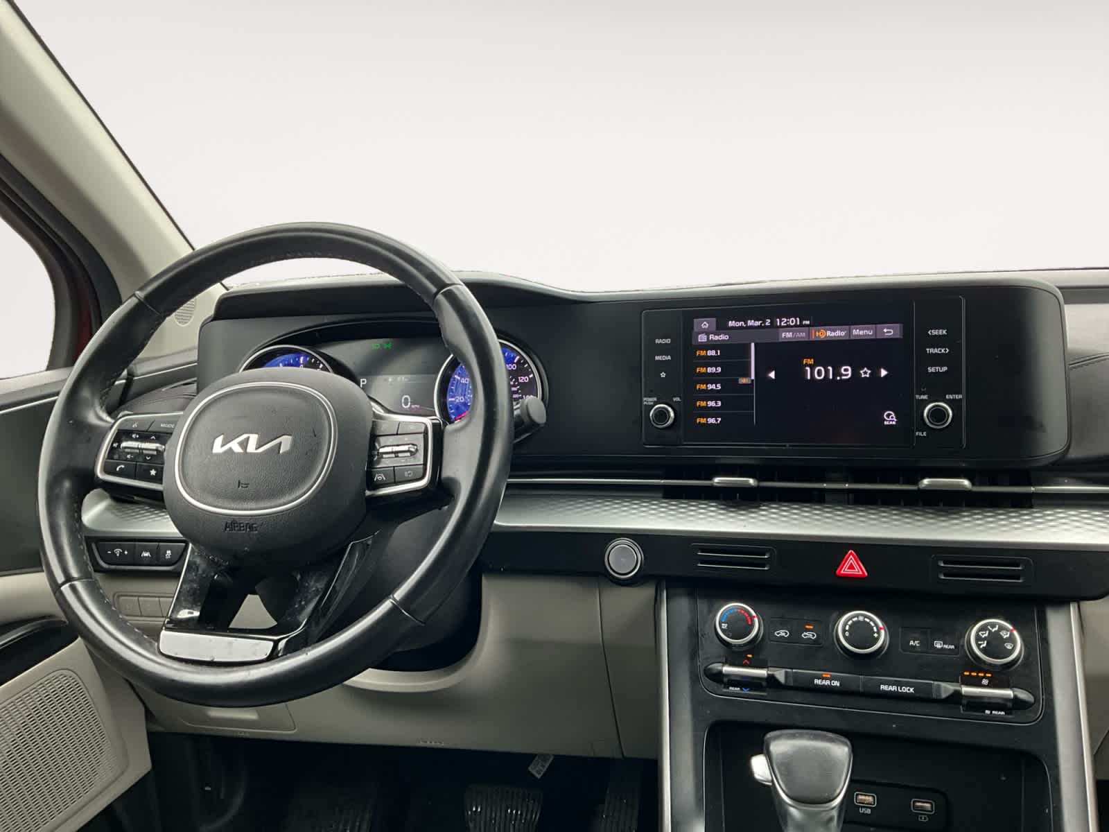 2022 Kia Carnival LXS