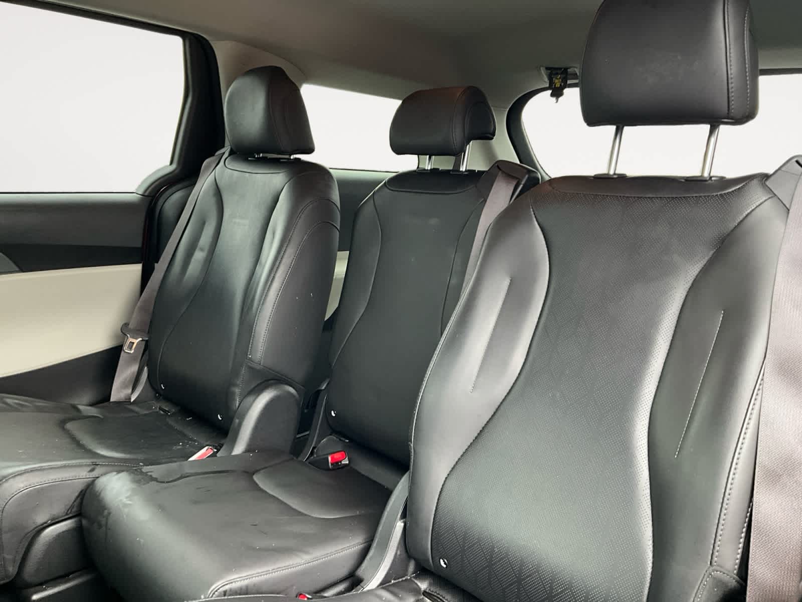 2022 Kia Carnival LXS