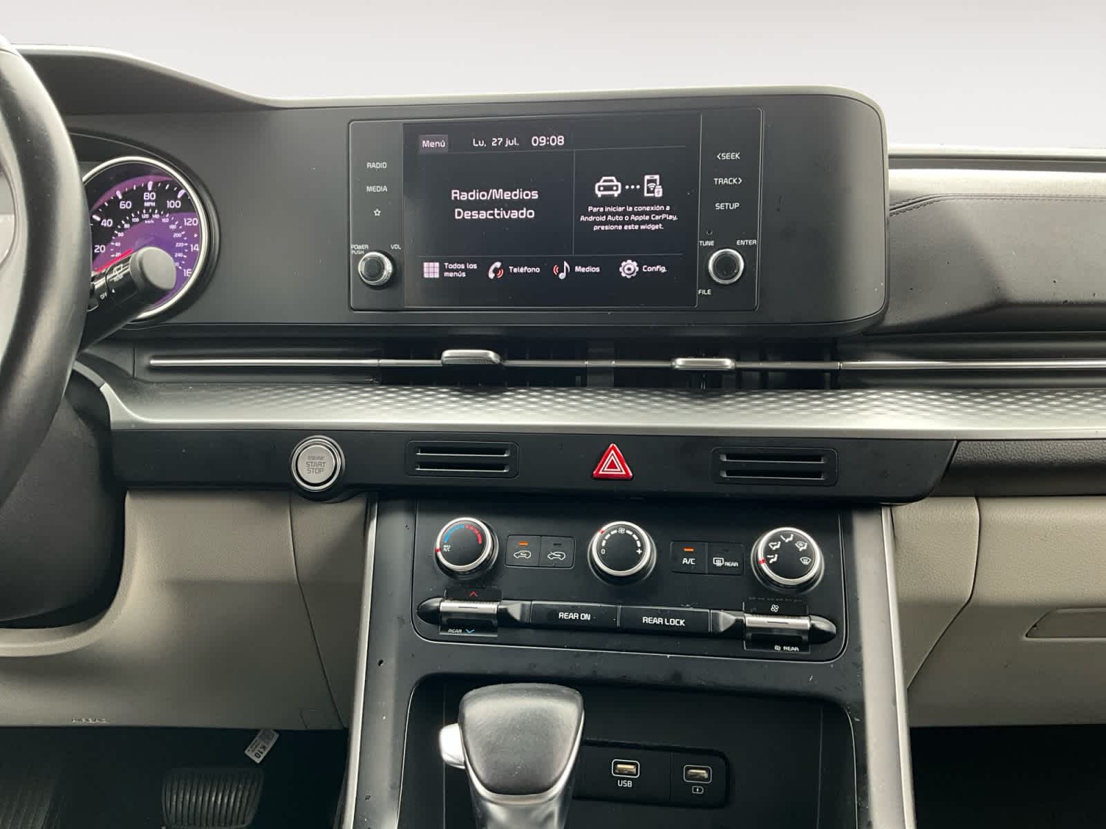 2023 Kia Carnival LX