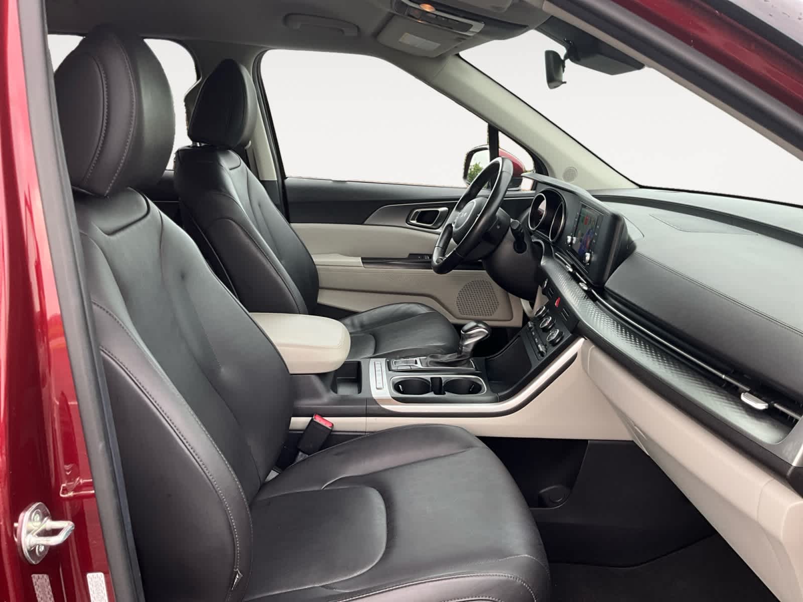 2023 Kia Carnival LX