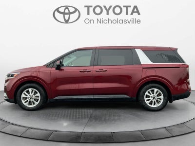 2023 Kia Carnival LX