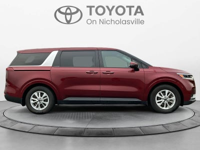 2023 Kia Carnival LX