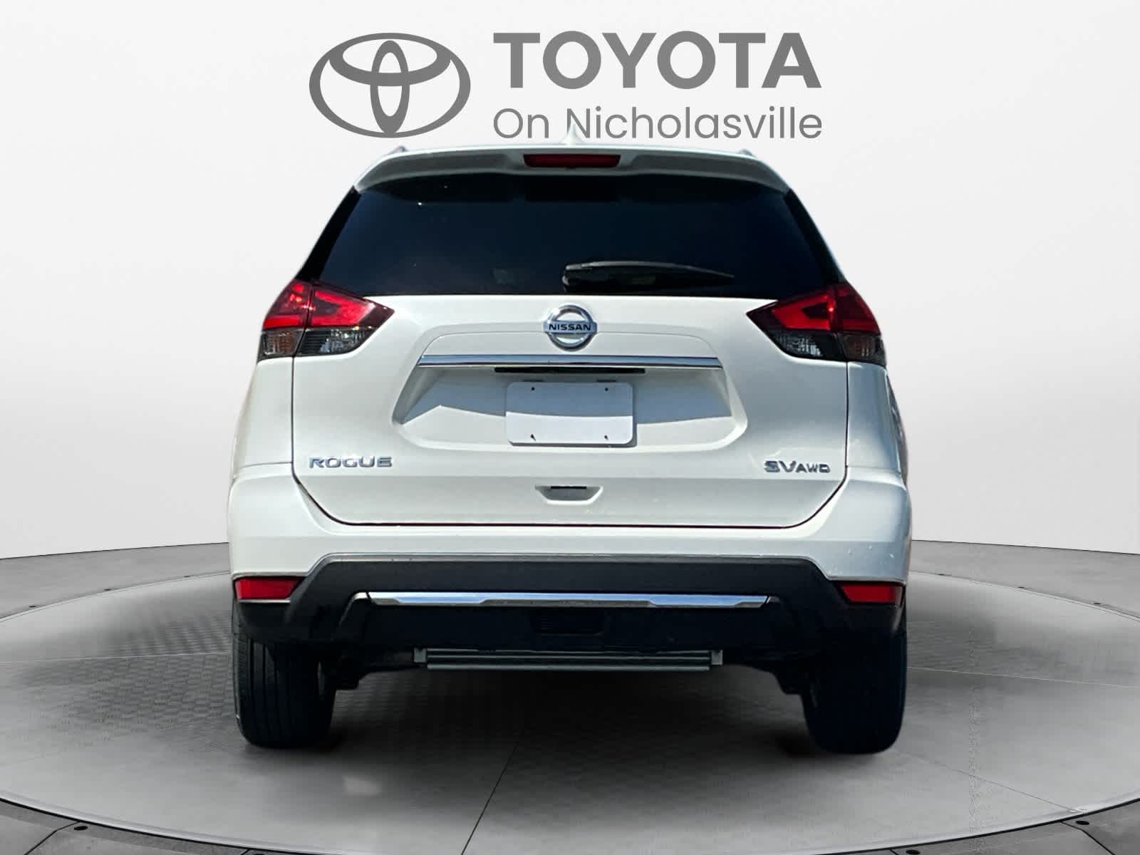 2018 Nissan Rogue SV