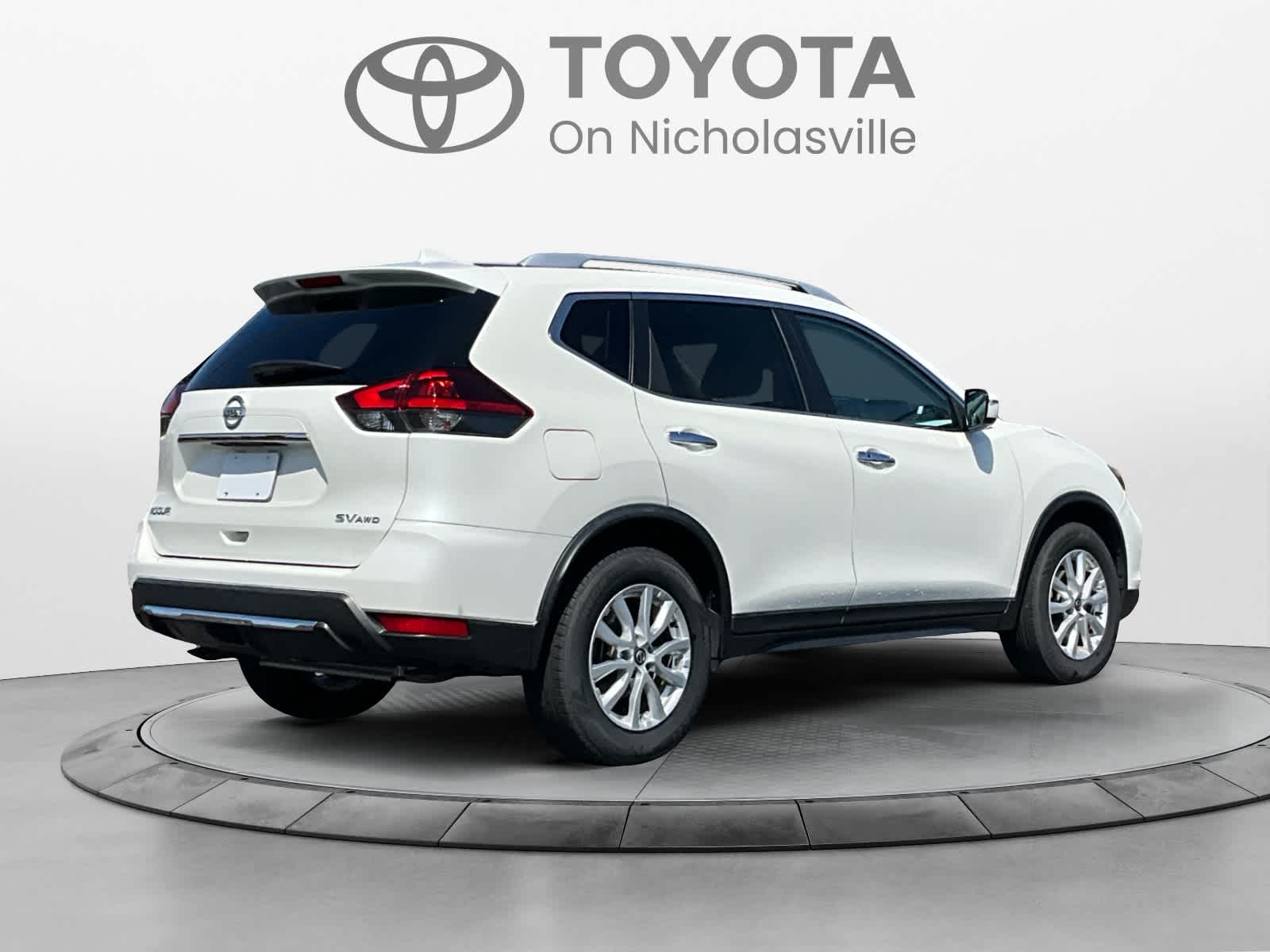 2018 Nissan Rogue SV