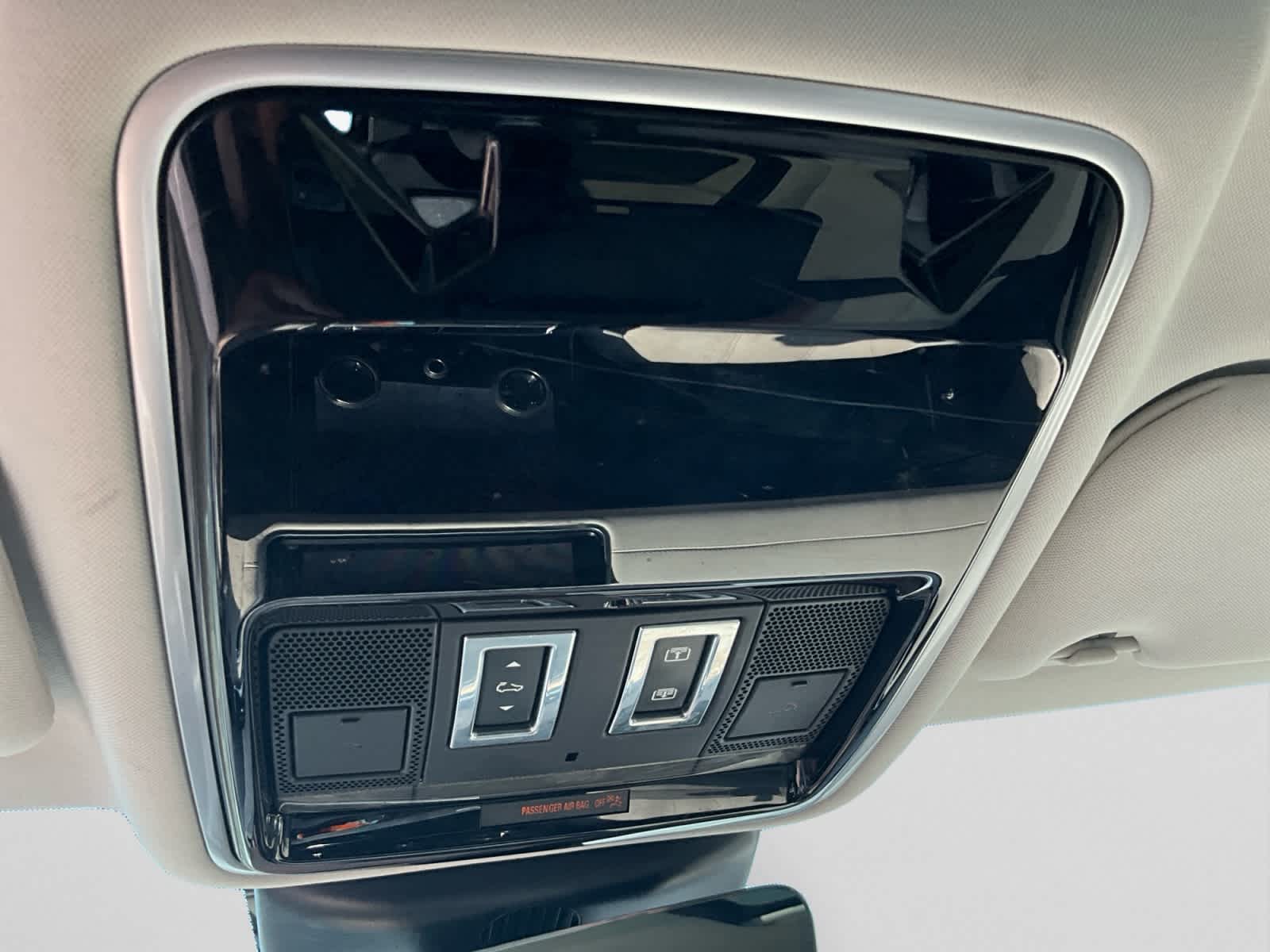 2019 Land Rover Range Rover Velar R-Dynamic SE
